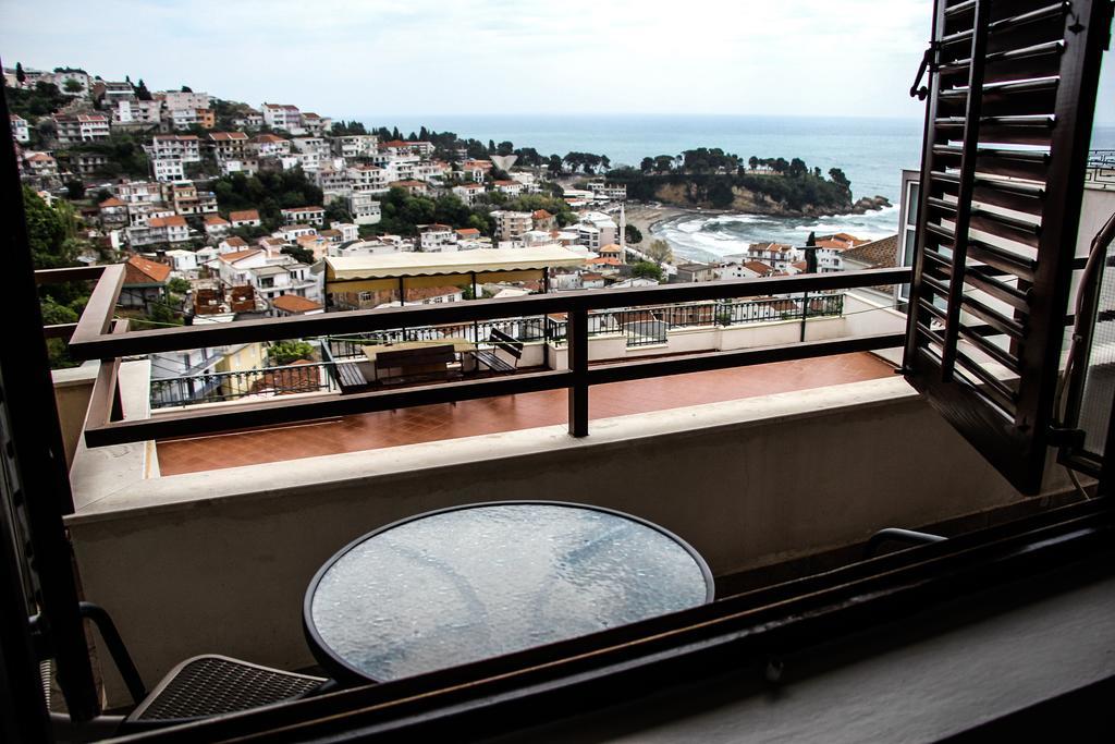 Apartments Aga Ulcinj Ngoại thất bức ảnh