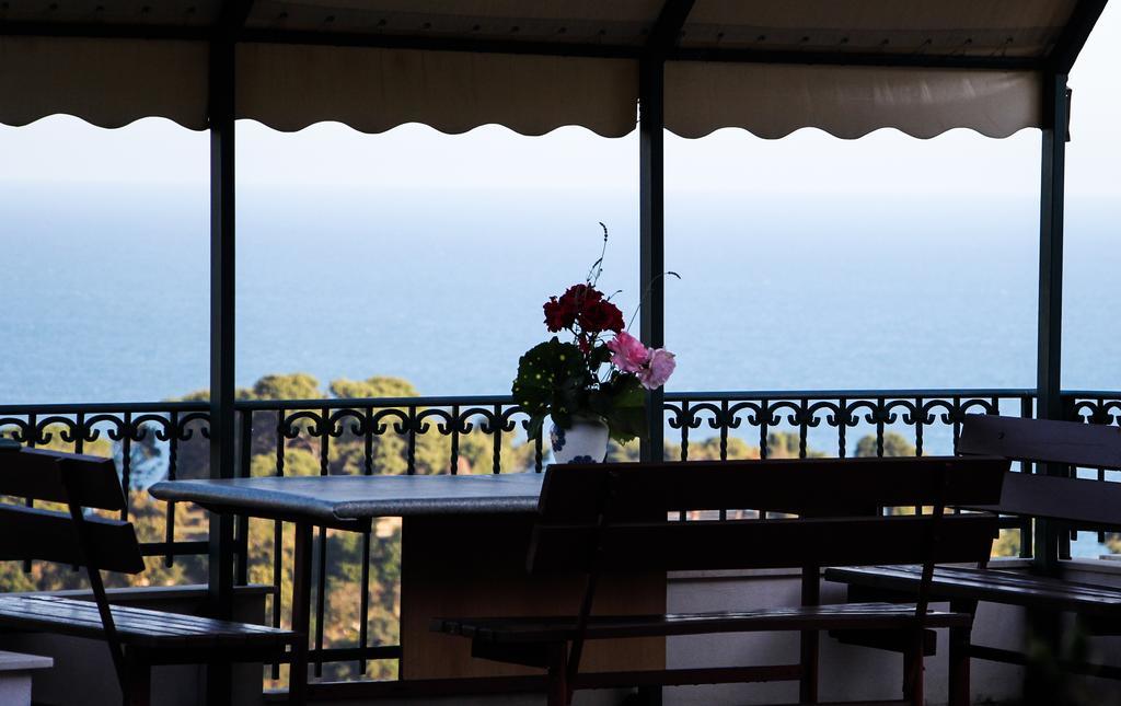 Apartments Aga Ulcinj Ngoại thất bức ảnh