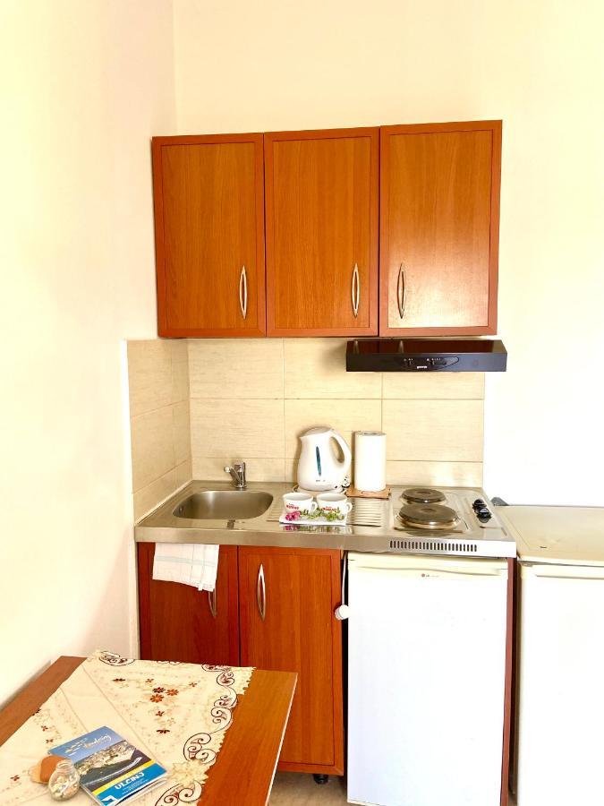 Apartments Aga Ulcinj Ngoại thất bức ảnh